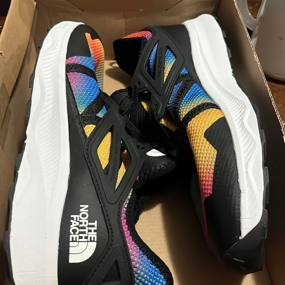 NEW The North Face Men's Oxeye Hiking Shoes Sz 11.5